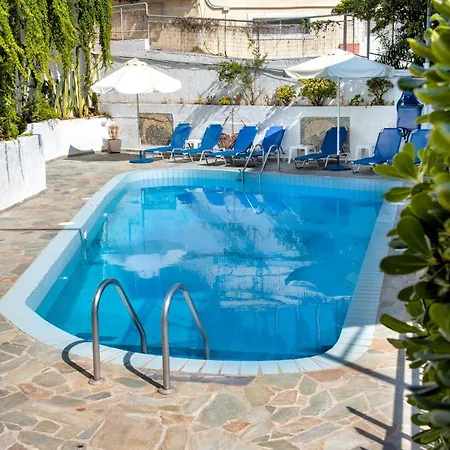 Apartmanhotel Amazona 3*