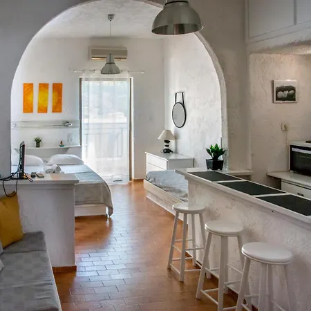 Amazona 3* Agia Pelagia